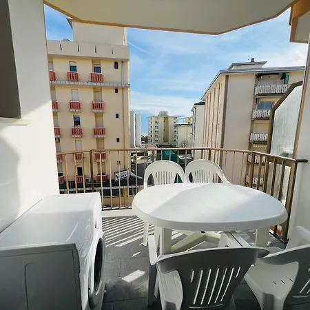 Giuliana Apartment